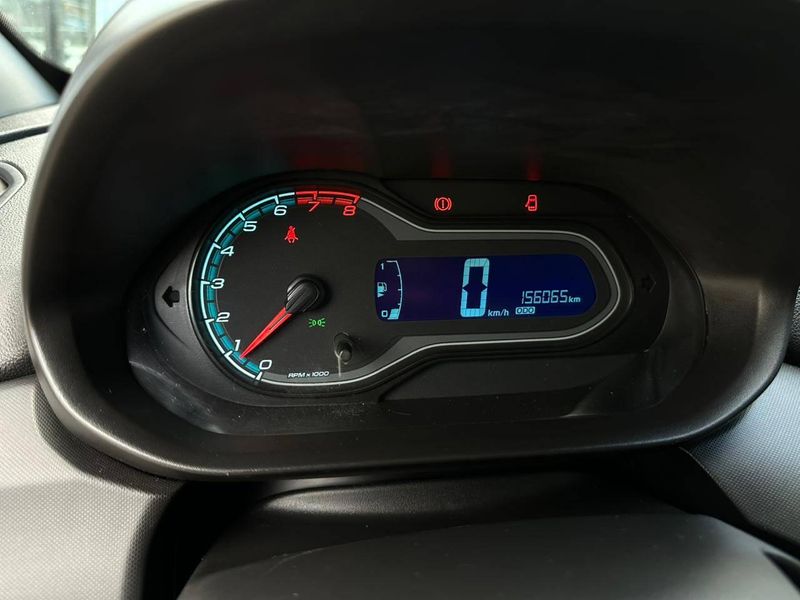 Chevrolet Onix HATCH LT 1.4 8V FlexPower 5p Mec. 2015/2016 CONCEPT MOTORS PASSO FUNDO / Carros no Vale