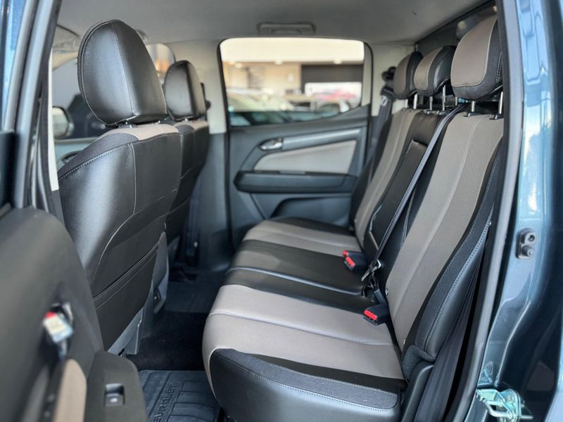 Chevrolet S-10 Pick-up S10 P-Up H.Country 2.8 4×4 CD Dies.Aut. 2025/2025 CONCEPT MOTORS PASSO FUNDO / Carros no Vale