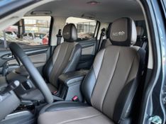 Chevrolet S-10 Pick-up S10 P-Up H.Country 2.8 4×4 CD Dies.Aut. 2025/2025 CONCEPT MOTORS PASSO FUNDO / Carros no Vale