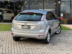 Ford Focus 2.0 16V/ 2.0 16V Flex 5p 2009/2009 CONCEPT MOTORS PASSO FUNDO / Carros no Vale