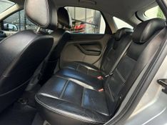 Ford Focus 2.0 16V/ 2.0 16V Flex 5p 2009/2009 CONCEPT MOTORS PASSO FUNDO / Carros no Vale