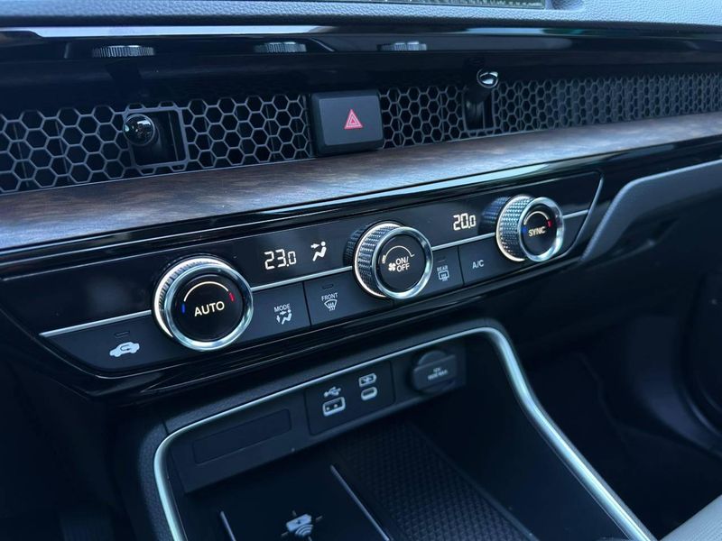 Honda CR-V Touring 2.0 16V AWD Aut.(HÃbrido) 2024/2024 CONCEPT MOTORS PASSO FUNDO / Carros no Vale Honda CR-V Touring 2.0 16V AWD Aut.(HÃbrido) 2024/2024 CONCEPT MOTORS PASSO FUNDO / Carros no Vale