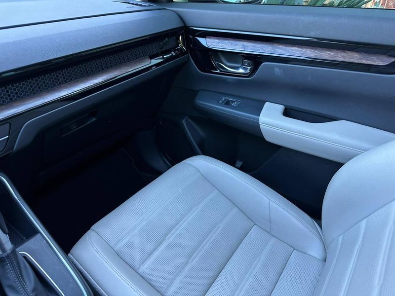 Honda CR-V Touring 2.0 16V AWD Aut.(HÃbrido) 2024/2024 CONCEPT MOTORS PASSO FUNDO / Carros no Vale Honda CR-V Touring 2.0 16V AWD Aut.(HÃbrido) 2024/2024 CONCEPT MOTORS PASSO FUNDO / Carros no Vale