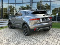Jaguar E-Pace R-Dyn SE 2.0 AWD 250cv Aut/Flex. 2018/2018 CONCEPT MOTORS PASSO FUNDO / Carros no Vale