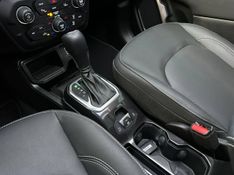 Jeep Renegade SAHARA T270 1.3 TB 4×2 Flex Aut 2024/2025 CONCEPT MOTORS PASSO FUNDO / Carros no Vale