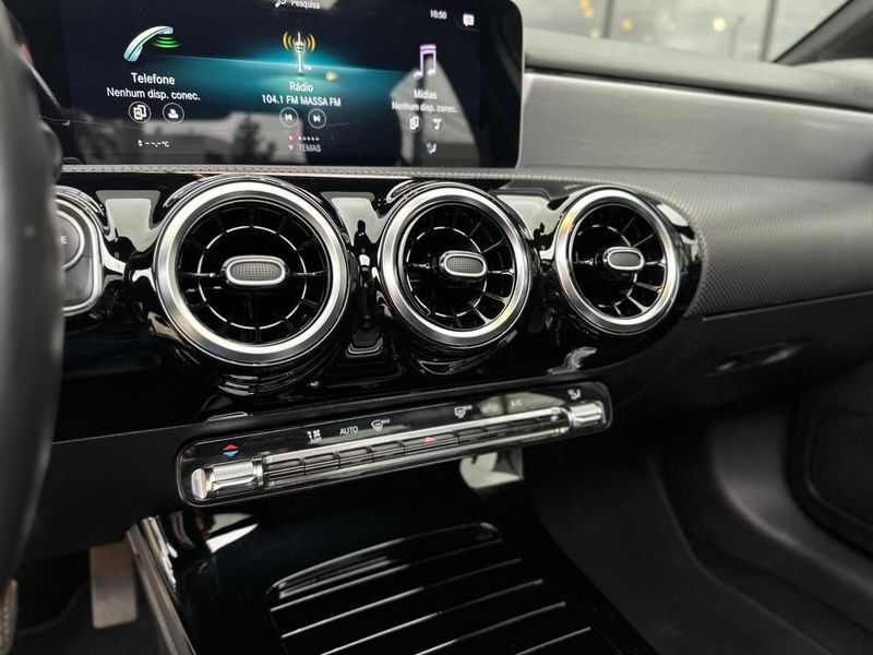 Mercedes-Benz A 200 A 1.3 TB Advance Aut. 2020/2020 CONCEPT MOTORS PASSO FUNDO / Carros no Vale