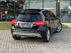 Mercedes-Benz Gla 200 Vision 1.6/1.6 TB 16V Flex Aut. 2014/2015 CONCEPT MOTORS PASSO FUNDO / Carros no Vale