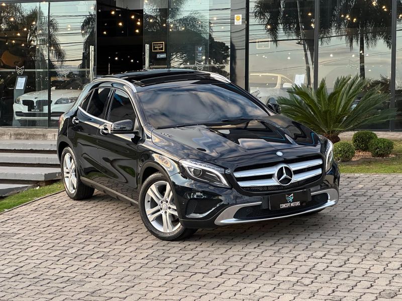 Mercedes-Benz Gla 200 Vision 1.6/1.6 TB 16V Flex Aut. 2014/2015 CONCEPT MOTORS PASSO FUNDO / Carros no Vale