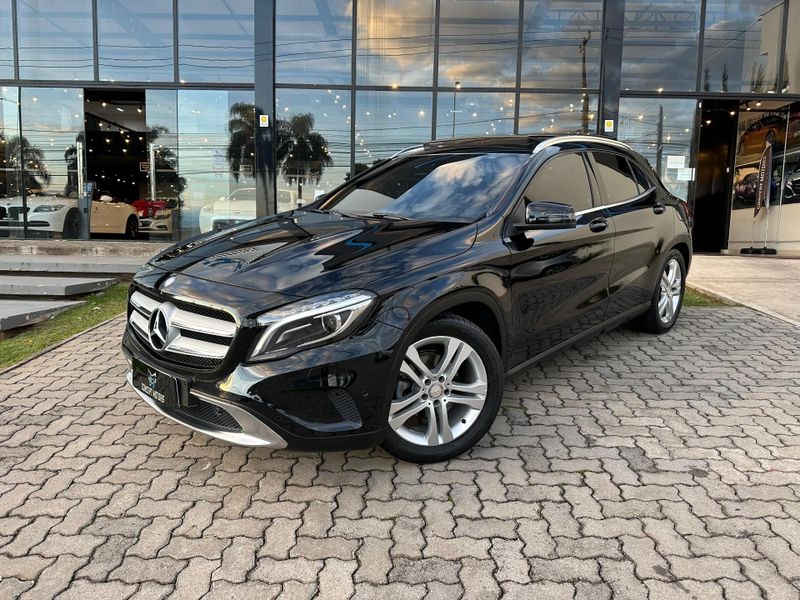 Mercedes-Benz Gla 200 Vision 1.6/1.6 TB 16V Flex Aut. 2014/2015 CONCEPT MOTORS PASSO FUNDO / Carros no Vale