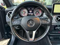 Mercedes-Benz Gla 200 Vision 1.6/1.6 TB 16V Flex Aut. 2014/2015 CONCEPT MOTORS PASSO FUNDO / Carros no Vale