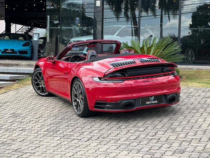Porsche 911 Carrera S Cabriolet 3.0 (991/992) 2022/2023 CONCEPT MOTORS PASSO FUNDO / Carros no Vale