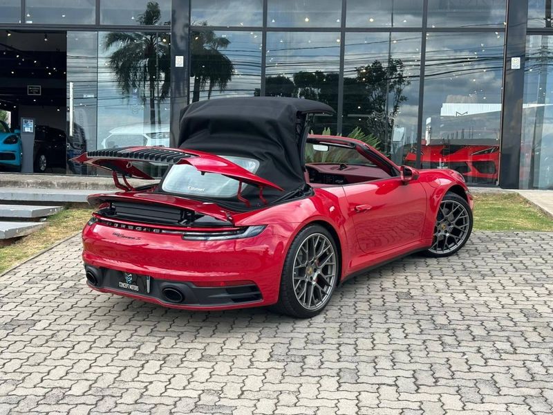 Porsche 911 Carrera S Cabriolet 3.0 (991/992) 2022/2023 CONCEPT MOTORS PASSO FUNDO / Carros no Vale