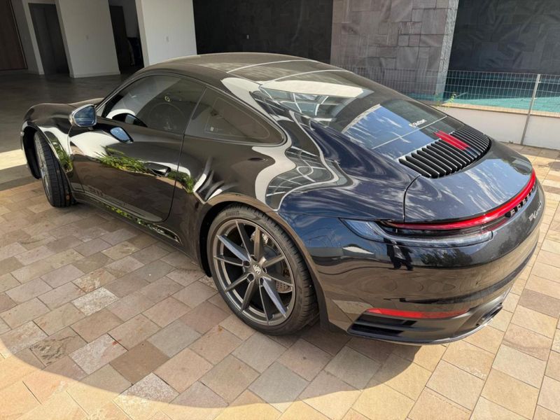 Porsche 911 Carrera T 3.0 2023/2024 CONCEPT MOTORS PASSO FUNDO / Carros no Vale