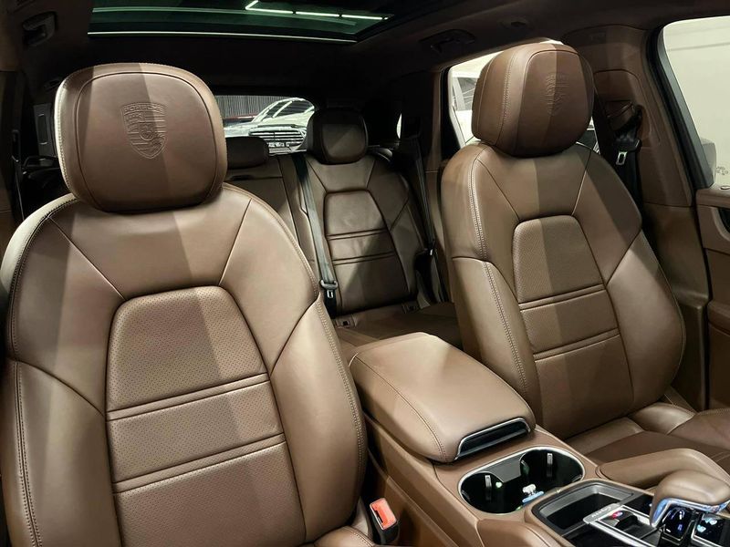 Porsche Cayenne 3.0 V6 (HÃ­brido) 2022/2022 CONCEPT MOTORS PASSO FUNDO / Carros no Vale