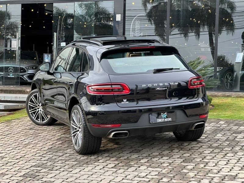 Porsche Macan 2.0 Turbo 2018/2018 CONCEPT MOTORS PASSO FUNDO / Carros no Vale