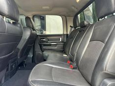 Ram 2500 LARAMIE 6.7 TDI CD 4×4 Diesel 2015/2016 CONCEPT MOTORS PASSO FUNDO / Carros no Vale