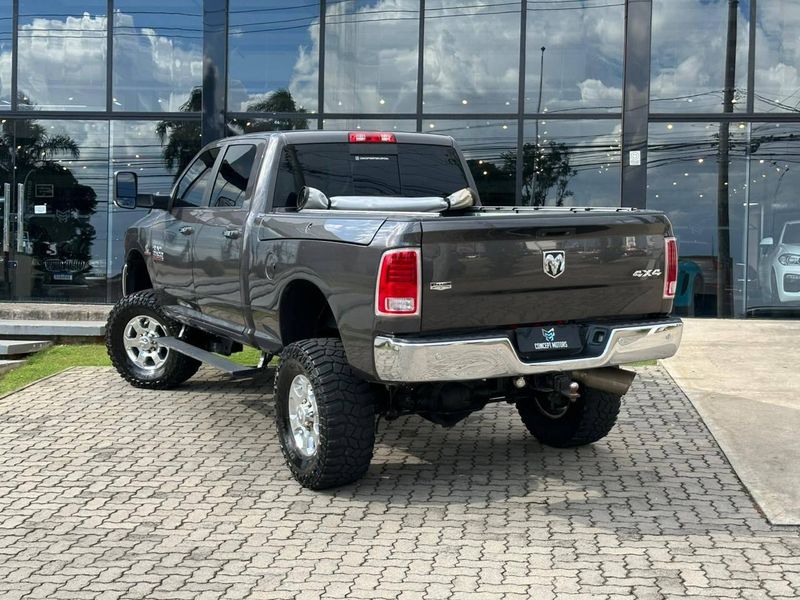 Ram 2500 LARAMIE 6.7 TDI CD 4×4 Diesel 2015/2016 CONCEPT MOTORS PASSO FUNDO / Carros no Vale