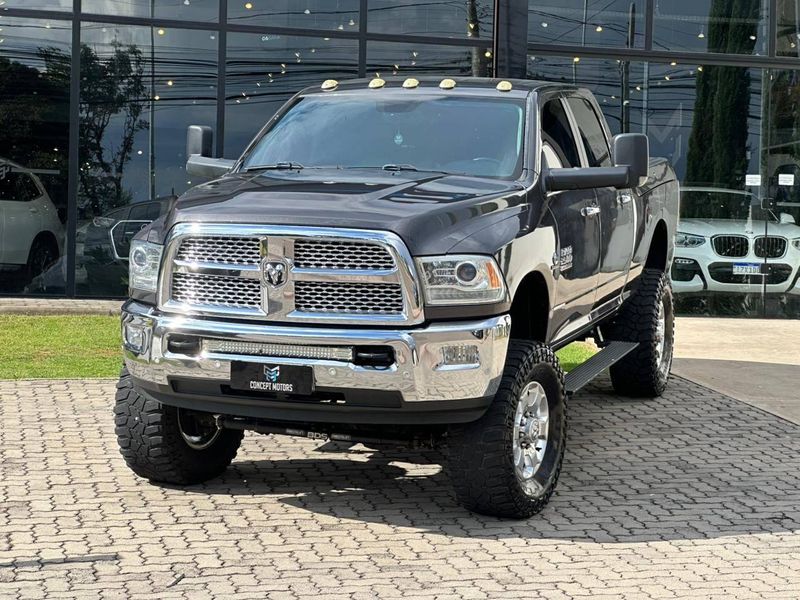 Ram 2500 LARAMIE 6.7 TDI CD 4×4 Diesel 2015/2016 CONCEPT MOTORS PASSO FUNDO / Carros no Vale