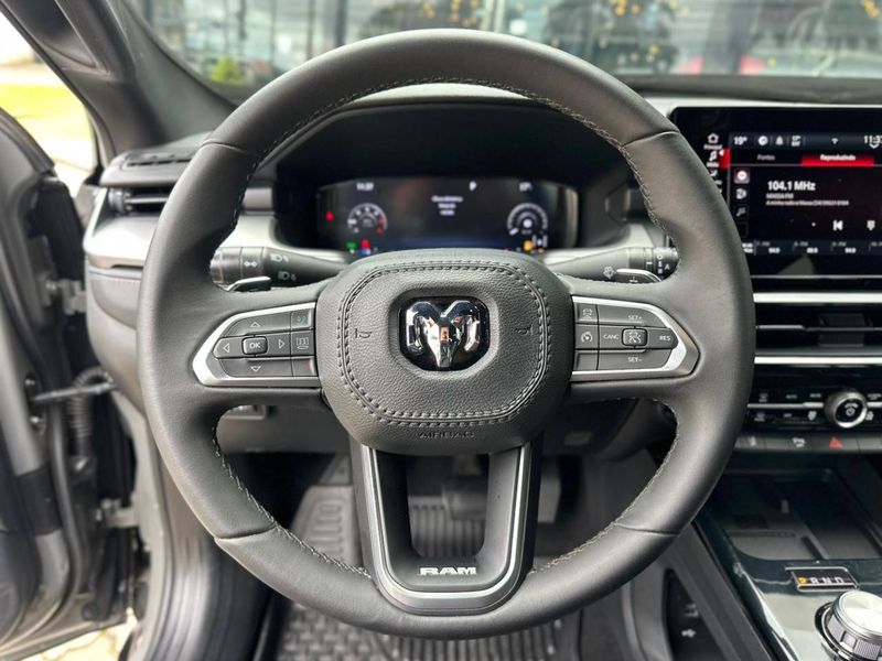 Ram Rampage REBEL 2.0 TB CD 4X4 Diesel Aut. 2024/2024 CONCEPT MOTORS PASSO FUNDO / Carros no Vale