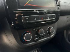 Renault Kwid OUTSIDER 1.0 Flex 12V 5p Mec. 2023/2024 CONCEPT MOTORS PASSO FUNDO / Carros no Vale