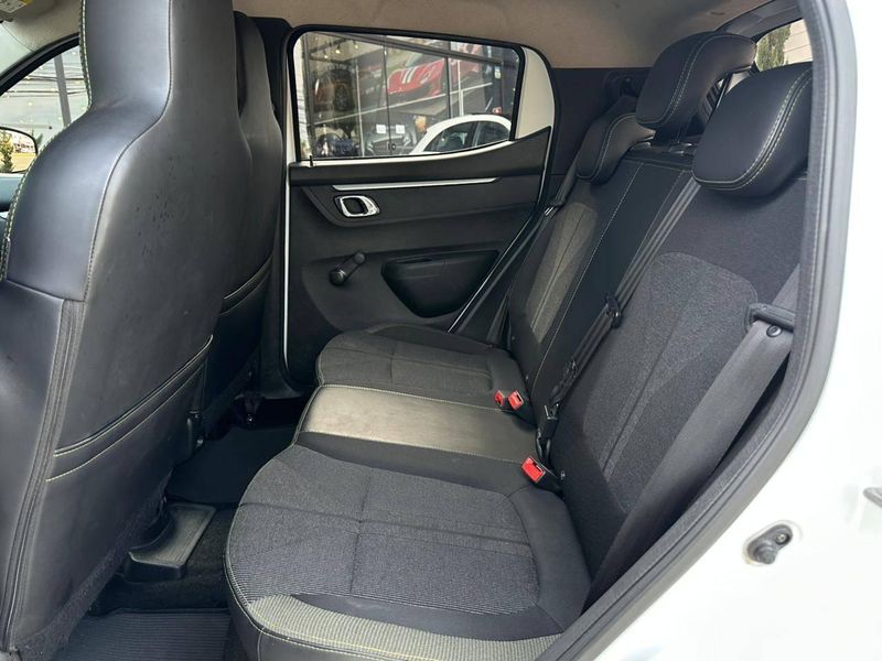 Renault Kwid OUTSIDER 1.0 Flex 12V 5p Mec. 2023/2024 CONCEPT MOTORS PASSO FUNDO / Carros no Vale