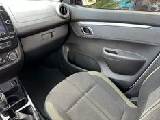 Renault Kwid OUTSIDER 1.0 Flex 12V 5p Mec. 2023/2024 CONCEPT MOTORS PASSO FUNDO / Carros no Vale