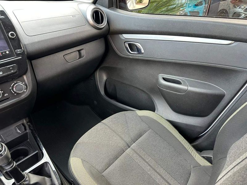 Renault Kwid OUTSIDER 1.0 Flex 12V 5p Mec. 2023/2024 CONCEPT MOTORS PASSO FUNDO / Carros no Vale