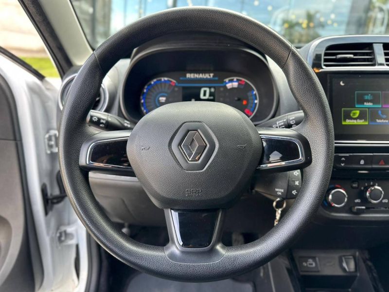 Renault Kwid OUTSIDER 1.0 Flex 12V 5p Mec. 2023/2024 CONCEPT MOTORS PASSO FUNDO / Carros no Vale