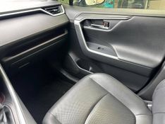 Toyota RAV-4 S 4×4 Aut (HÃ­brido) 2019/2019 CONCEPT MOTORS PASSO FUNDO / Carros no Vale