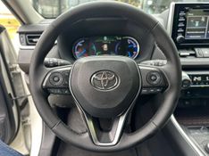 Toyota RAV-4 S 4×4 Aut (HÃ­brido) 2019/2019 CONCEPT MOTORS PASSO FUNDO / Carros no Vale