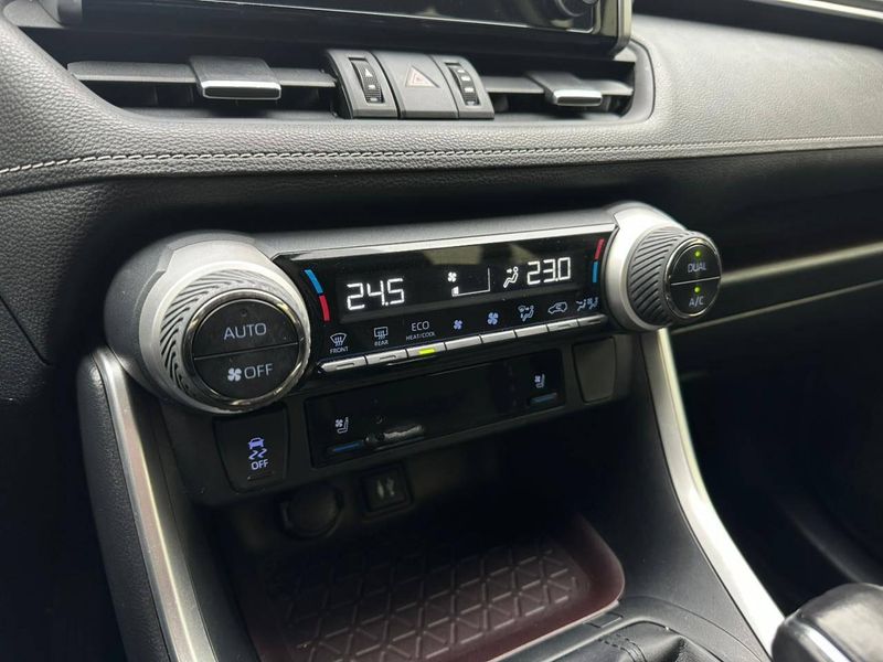 Toyota RAV-4 S 4×4 Aut (HÃ­brido) 2019/2019 CONCEPT MOTORS PASSO FUNDO / Carros no Vale