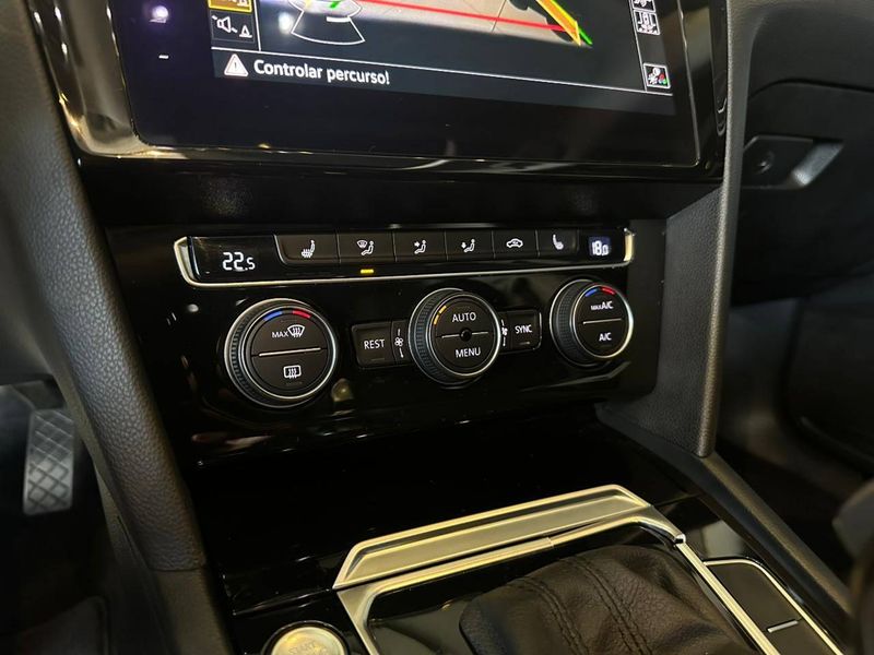 Volkswagen Passat Highline 2.0 TSI 220cv Tip. 2018/2019 CONCEPT MOTORS PASSO FUNDO / Carros no Vale