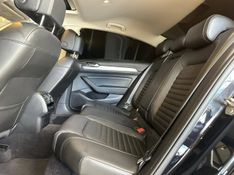 Volkswagen Passat Highline 2.0 TSI 220cv Tip. 2018/2019 CONCEPT MOTORS PASSO FUNDO / Carros no Vale