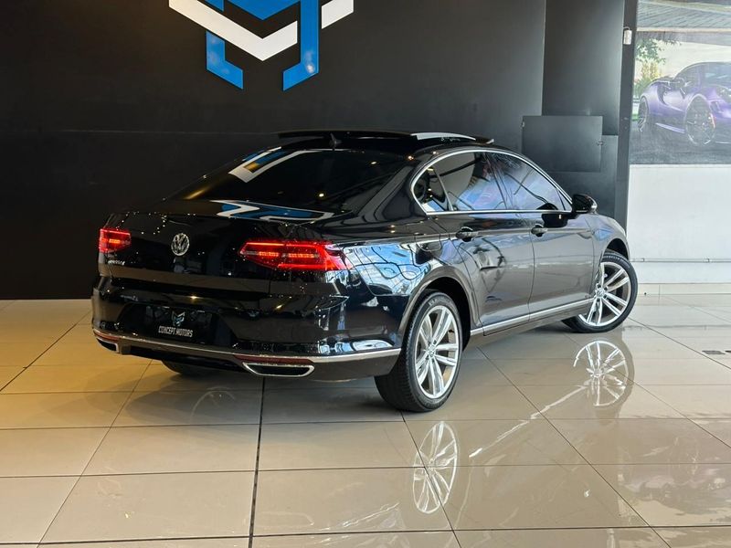 Volkswagen Passat Highline 2.0 TSI 220cv Tip. 2018/2019 CONCEPT MOTORS PASSO FUNDO / Carros no Vale