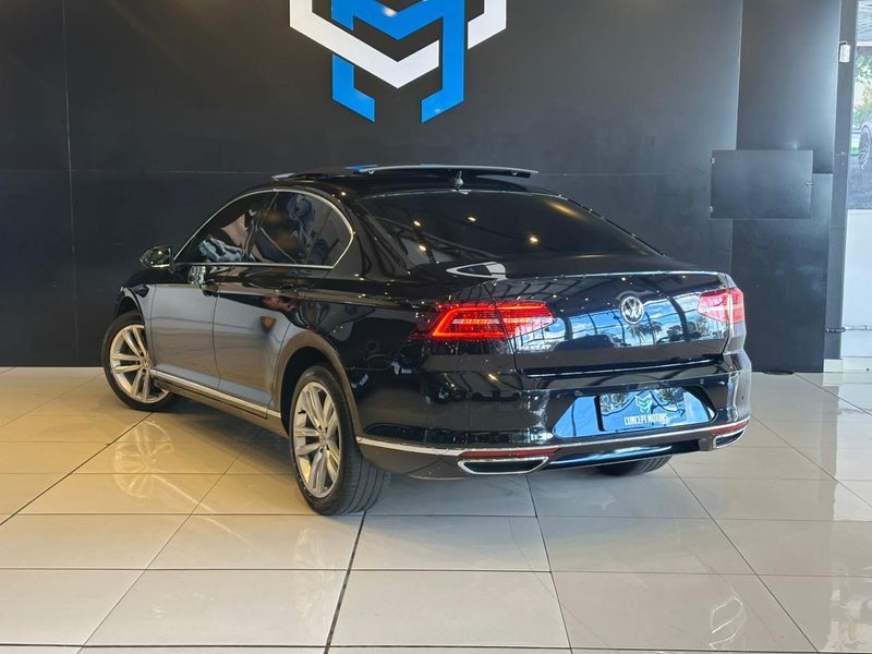 Volkswagen Passat Highline 2.0 TSI 220cv Tip. 2018/2019 CONCEPT MOTORS PASSO FUNDO / Carros no Vale