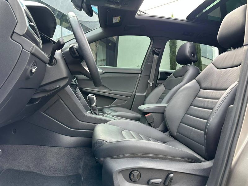 Volkswagen Taos Highline 1.4 250 TSI Flex Aut. 2024/2024 CONCEPT MOTORS PASSO FUNDO / Carros no Vale