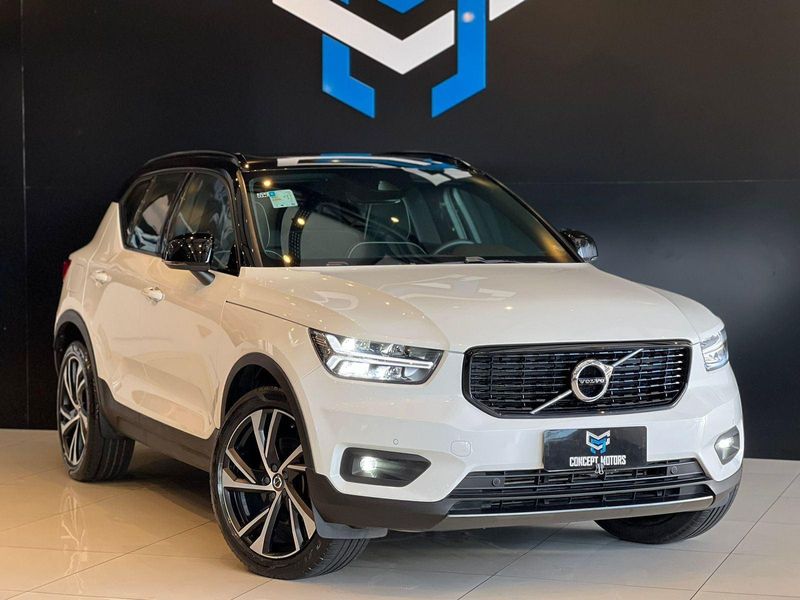 Volvo XC40 T-5 R-DESIGN 2.0 252cv AWD 2018/2019 CONCEPT MOTORS PASSO FUNDO / Carros no Vale