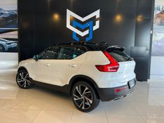 Volvo XC40 T-5 R-DESIGN 2.0 252cv AWD 2018/2019 CONCEPT MOTORS PASSO FUNDO / Carros no Vale