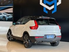 Volvo XC40 T-5 R-DESIGN 2.0 252cv AWD 2018/2019 CONCEPT MOTORS PASSO FUNDO / Carros no Vale
