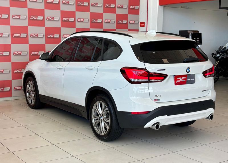 BMW X1 SDRIVE 20i 2.0/ TB Acti 2020/2021 PC VEÍCULOS SANTA CRUZ DO SUL / Carros no Vale