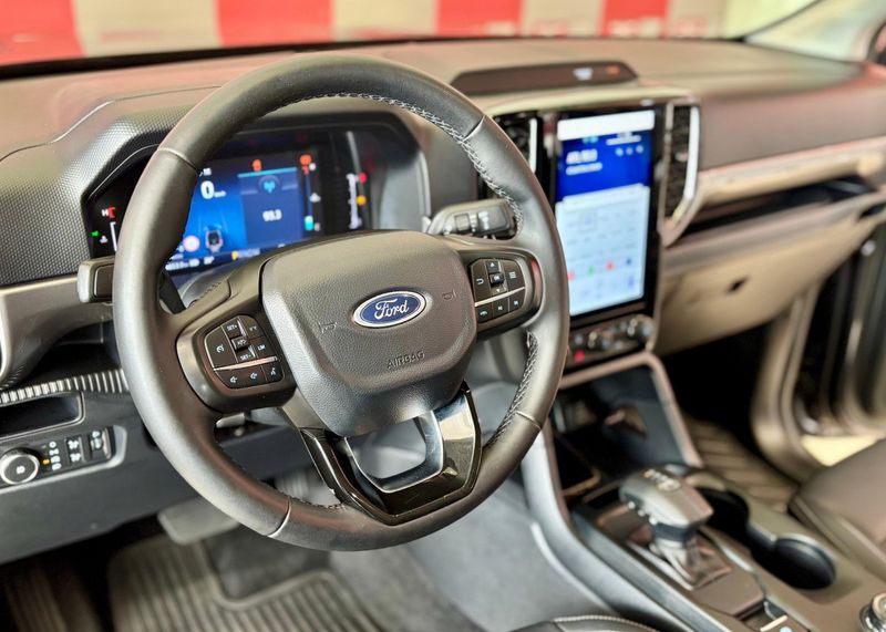 Ford Ranger XLT 3.0 V6 4×4 CD TB Die 2025/2026 PC VEÍCULOS SANTA CRUZ DO SUL / Carros no Vale