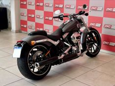 HARLEY-DAVIDSON SOFTAIL BREAKOUT FXSB 2016/2016 PC VEÍCULOS SANTA CRUZ DO SUL / Carros no Vale