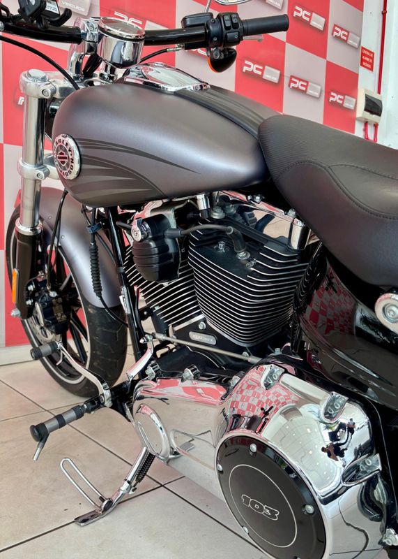 HARLEY-DAVIDSON SOFTAIL BREAKOUT FXSB 2016/2016 PC VEÍCULOS SANTA CRUZ DO SUL / Carros no Vale