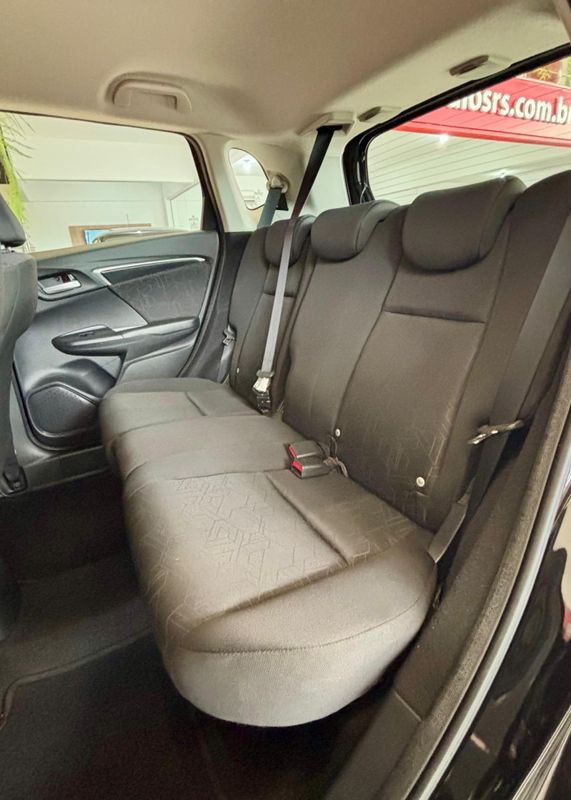 Honda Fit LX 1.5 Flexone 16V 2017/2017 PC VEÍCULOS SANTA CRUZ DO SUL / Carros no Vale