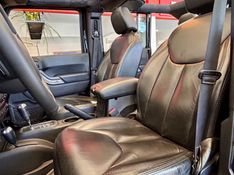 Jeep Wrangler Unlimited Sport 3.6 V6 284cv 2015/2015 PC VEÍCULOS SANTA CRUZ DO SUL / Carros no Vale