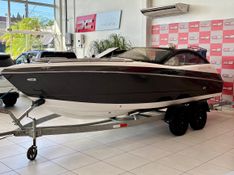 Lancha Infinity 215 2016/2016 PC VEÍCULOS SANTA CRUZ DO SUL / Carros no Vale