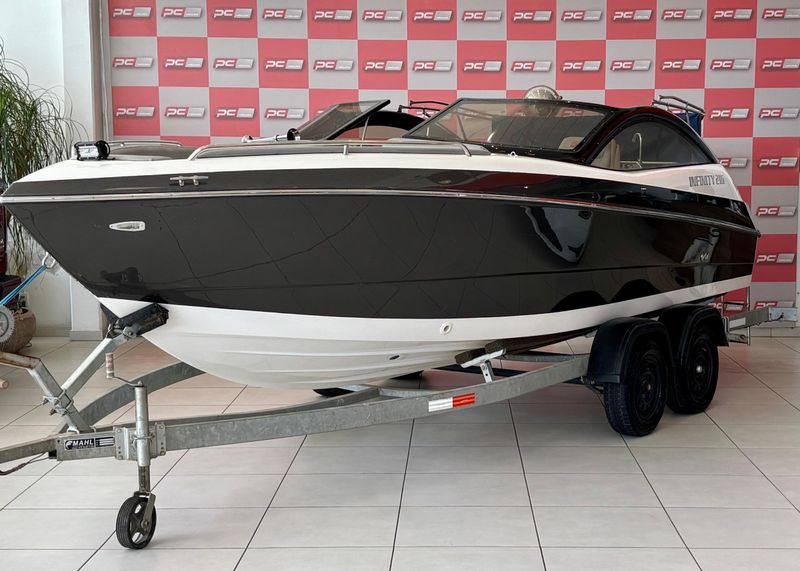 Lancha Infinity 215 2016/2016 PC VEÍCULOS SANTA CRUZ DO SUL / Carros no Vale