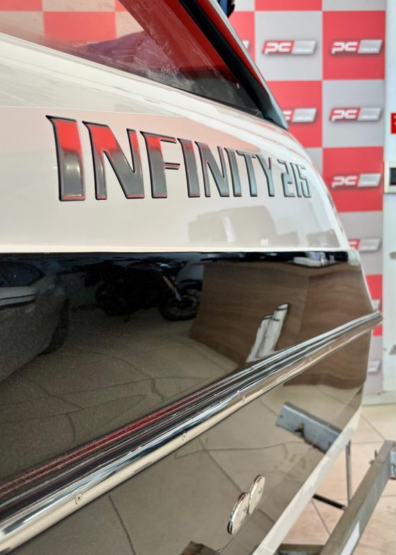Lancha Infinity 215 2016/2016 PC VEÍCULOS SANTA CRUZ DO SUL / Carros no Vale