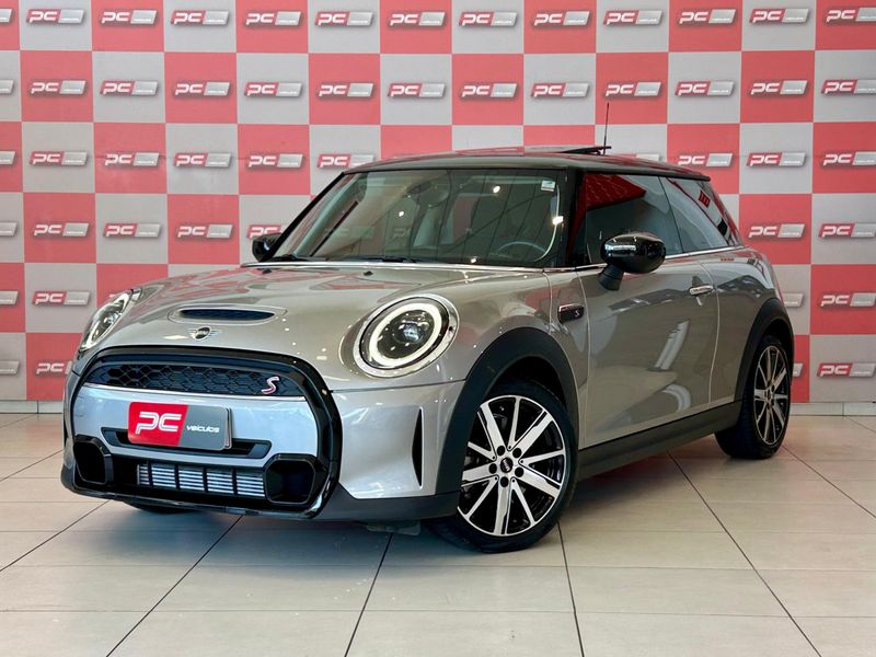 MINI COOPER S 2.0 Turbo 16v 3p 2023/2024 PC VEÍCULOS SANTA CRUZ DO SUL / Carros no Vale MINI COOPER S 2.0 Turbo 16v 3p 2023/2024 PC VEÍCULOS SANTA CRUZ DO SUL / Carros no Vale