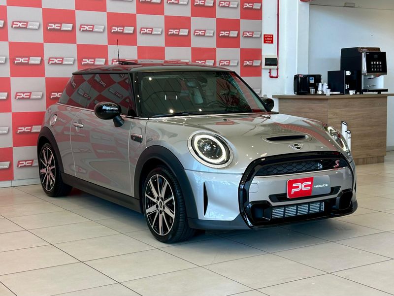 MINI COOPER S 2.0 Turbo 16v 3p 2023/2024 PC VEÍCULOS SANTA CRUZ DO SUL / Carros no Vale MINI COOPER S 2.0 Turbo 16v 3p 2023/2024 PC VEÍCULOS SANTA CRUZ DO SUL / Carros no Vale